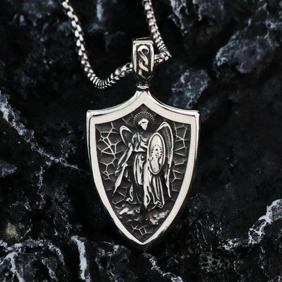 Archangel Michael Shield Saint Religious Holy Catholic Protection Medal Necklace - Picture 9 of 14